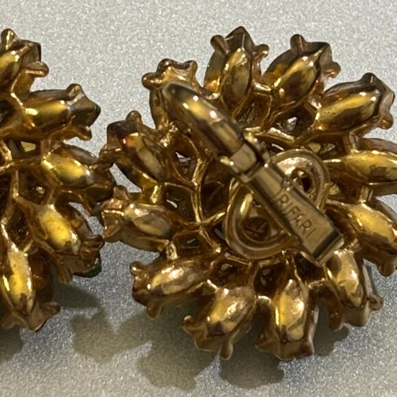 BEAUTIFUL VINTAGE TRIFARI RHINESTONE BRACELET AND EARRINGS. - Picture 4 of 7